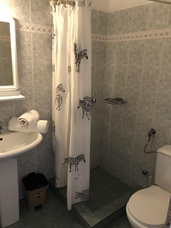 Rooms Lazos Olympiakí Aktí Luaran gambar