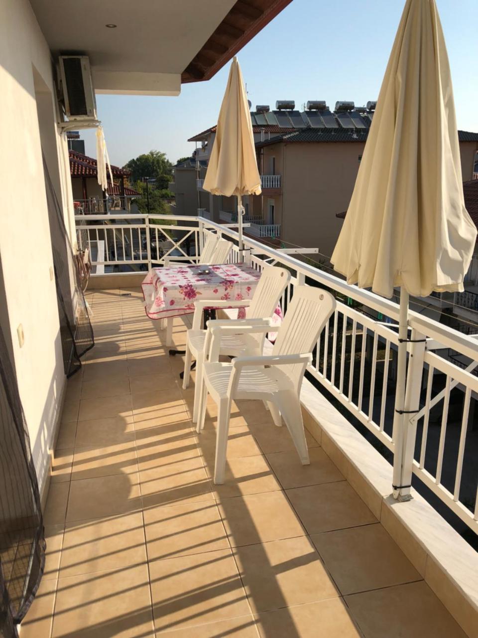 Rooms Lazos Olympiakí Aktí Luaran gambar